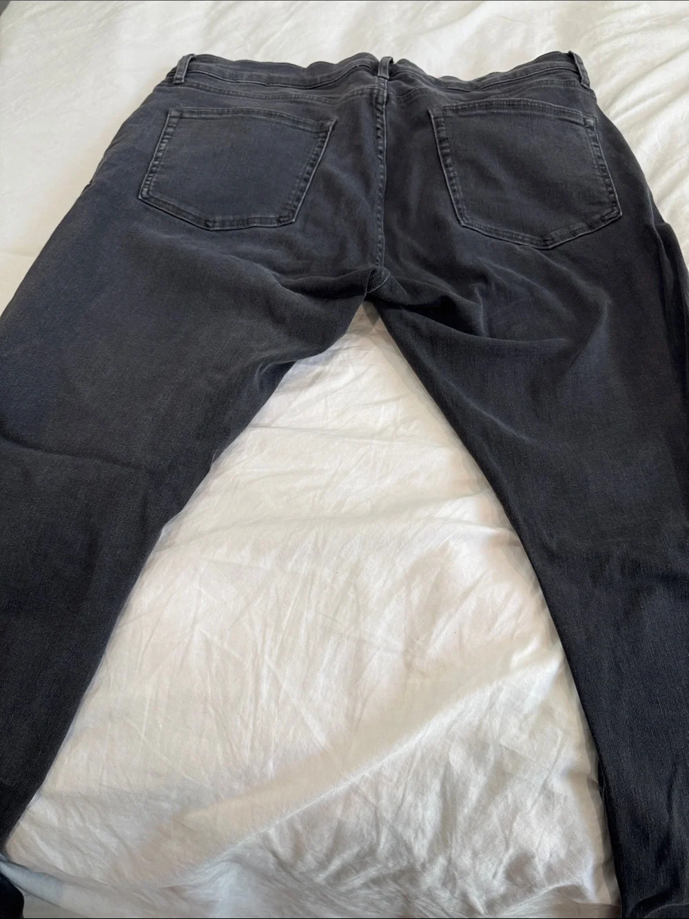 J Crew Men's Black Denim Jeans - Versatile Everyday Style 484 Slim Fit
